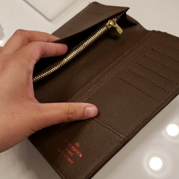 Long leather wallet - Picture 3 of 4